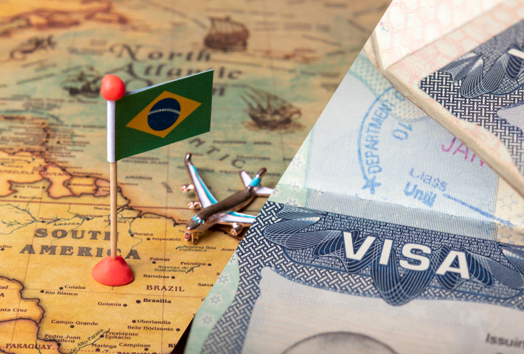 Mapa de América del Sur con un pin ubicado en Brasil y un avión de juguete, junto a un pasaporte que muestra un visado de los Estados Unidos.